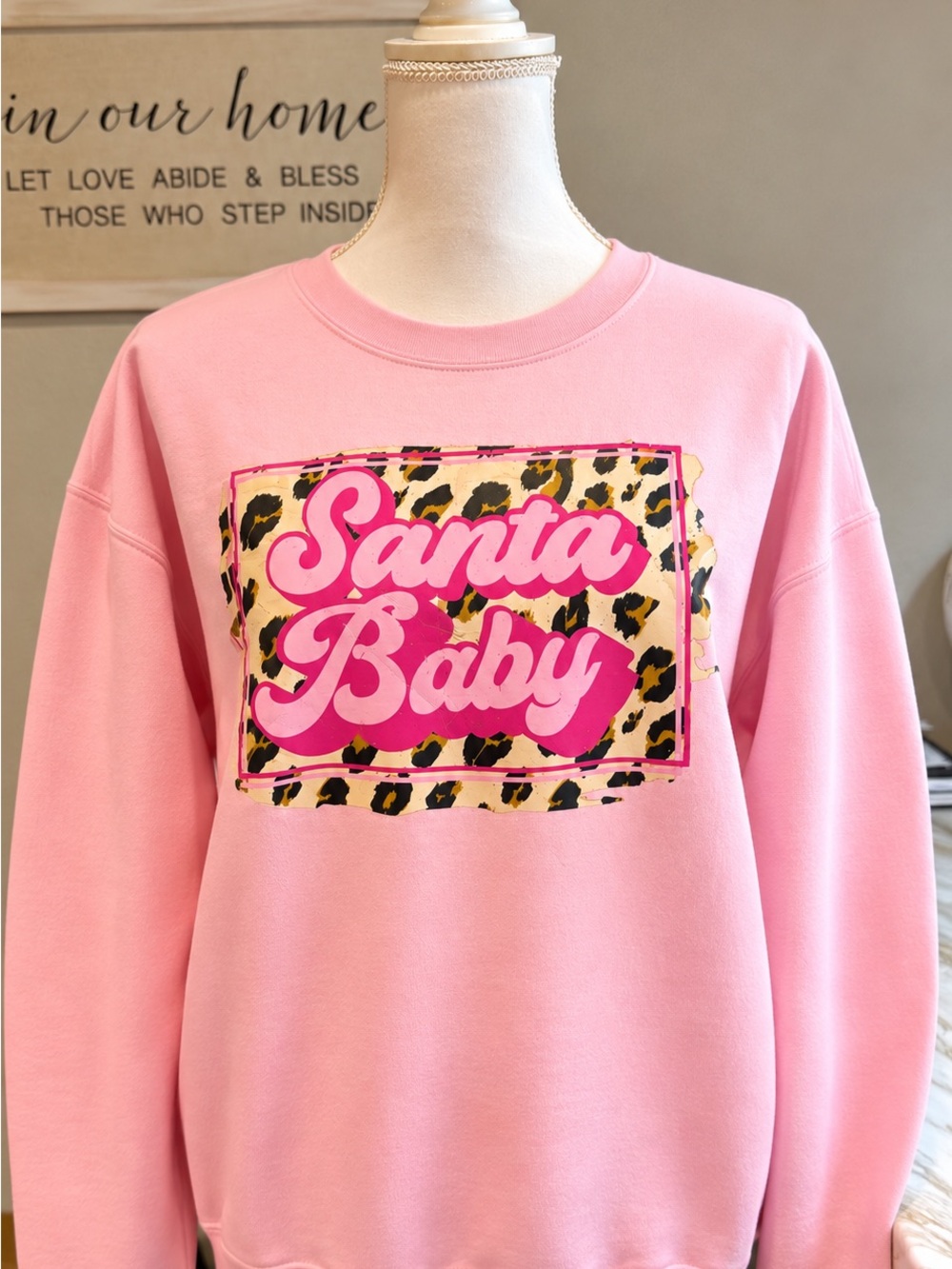 Gildan Pink "Santa Baby" Graphic Crewneck Sweatshirt Animal Print